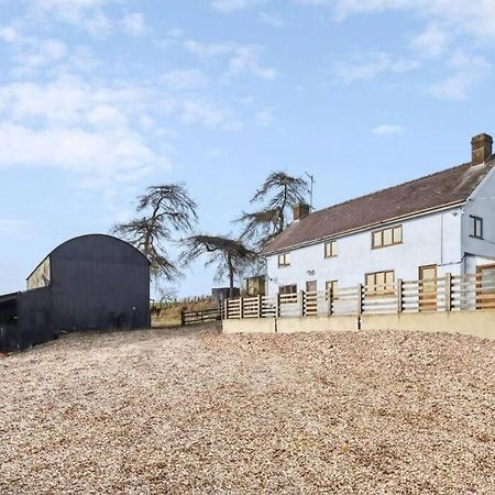Upper Caerfaelog Farmhouse Llanbister Dış mekan fotoğraf